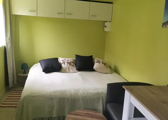 Avec Un Jardin Privatif Sans Vis-a-vis *
